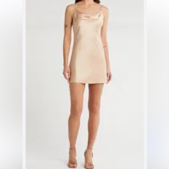 Audrey 3+1 Women’s Elegant Cream Mini Slip Dress Size Medium Minimalist - Picture 1 of 6